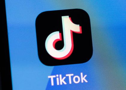 why can't i like videos on tiktok