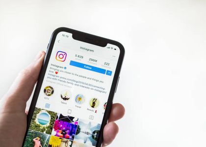 how to add admin to instagram