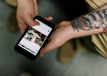 can people see what you search on instagram