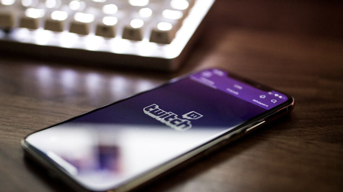 how to use twitch prime sub on mobile