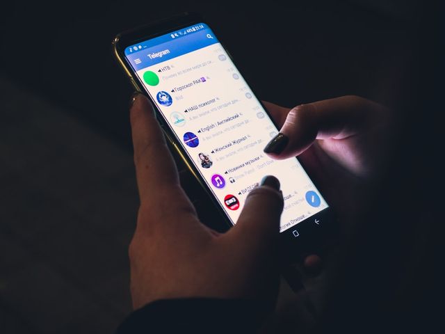 does telegram notify when you screenshot