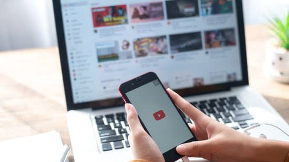 how to delete old youtube account