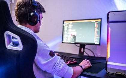 how to check twitch analytics