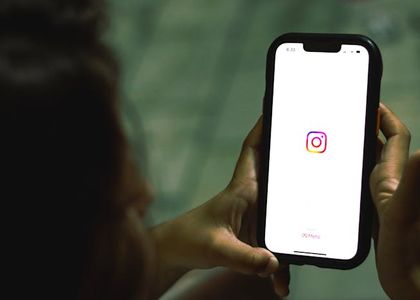 how to half swipe on instagram