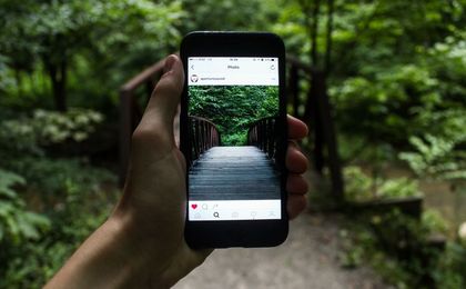 does instagram show who viewed your reels
