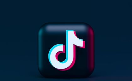 how to add twitch link to tiktok