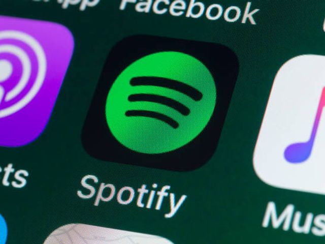 how to turn off offline mode on spotify