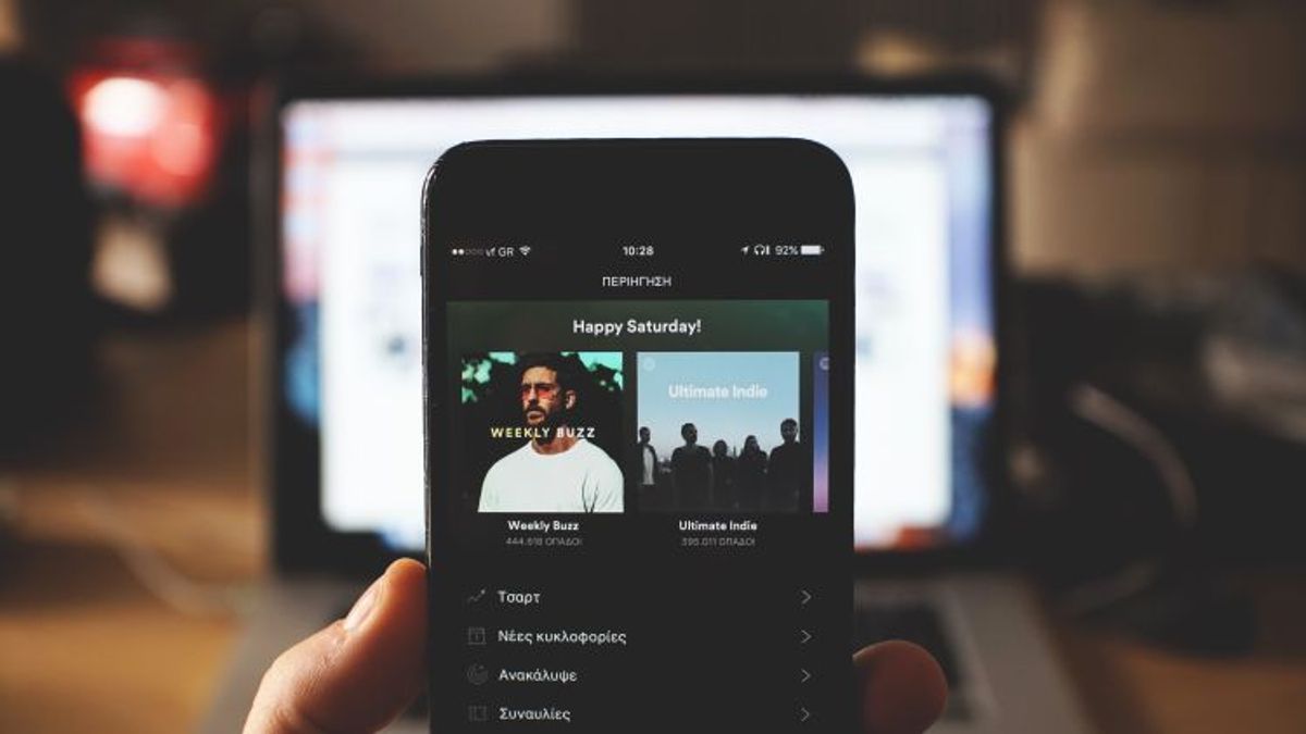 how many monthly listeners on spotify is good