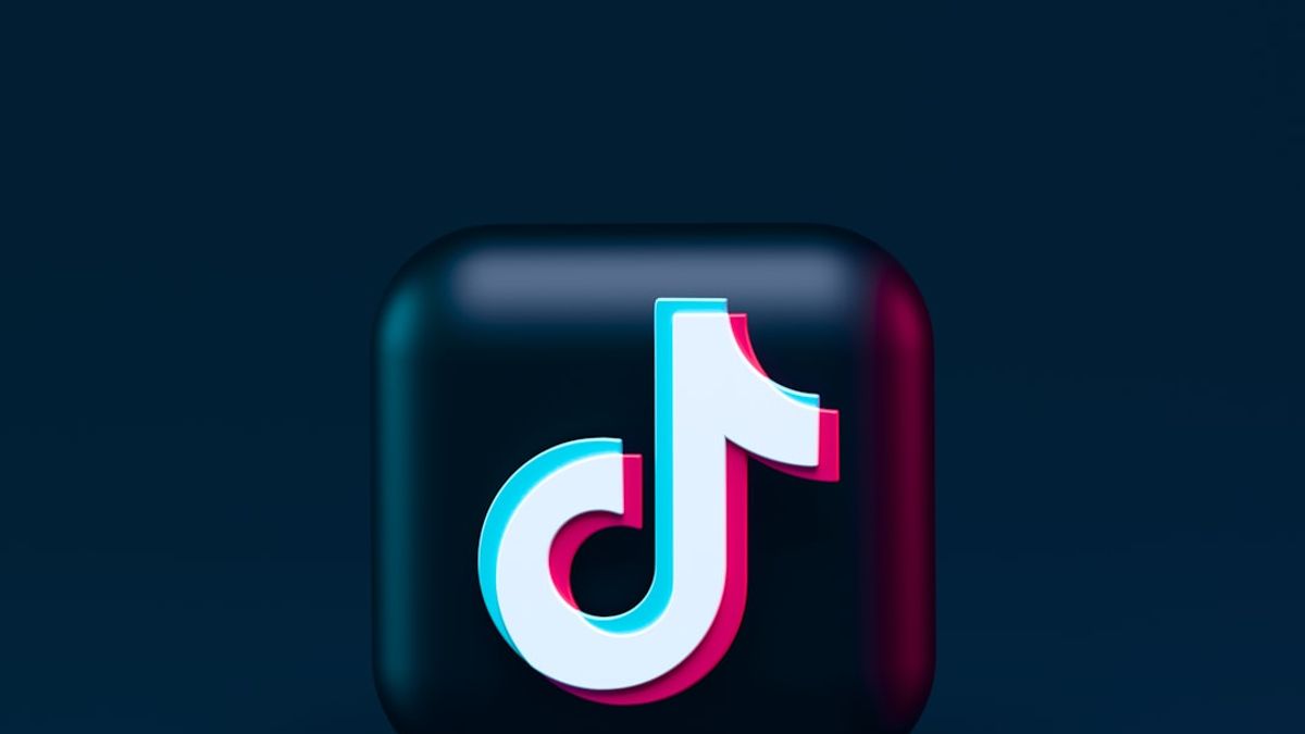 when i follow someone on tiktok it automatically unfollow