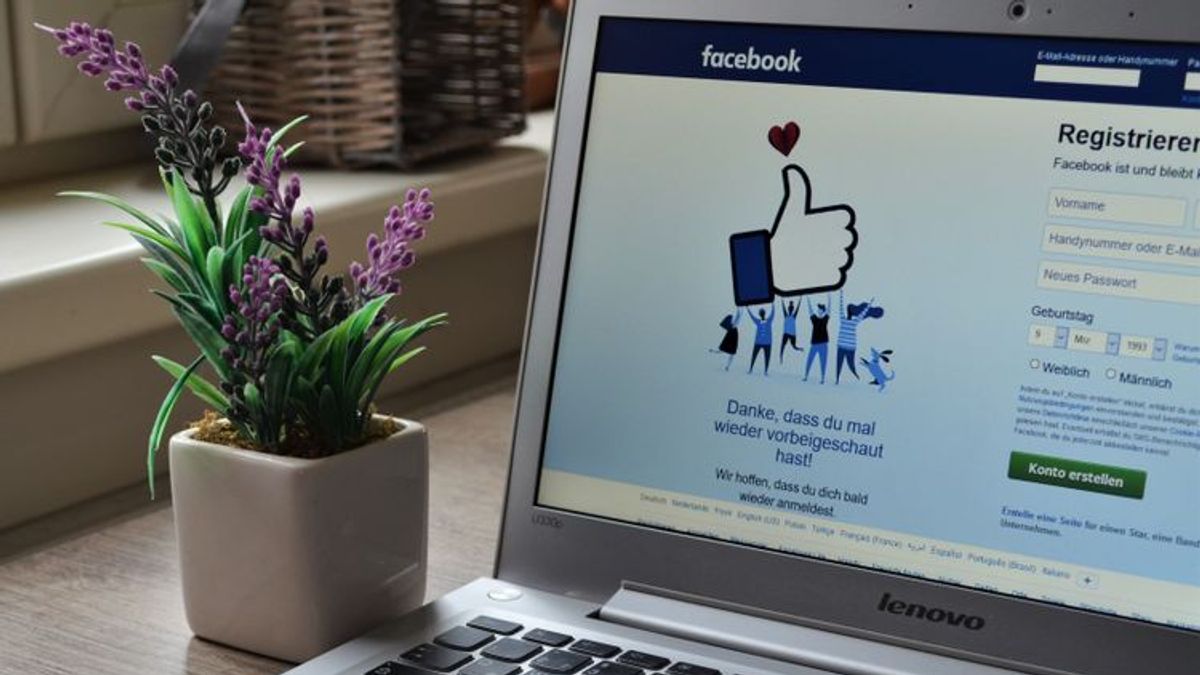 does facebook tell you who viewed your video