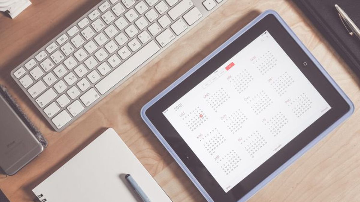 how to uninvite someone from a facebook event