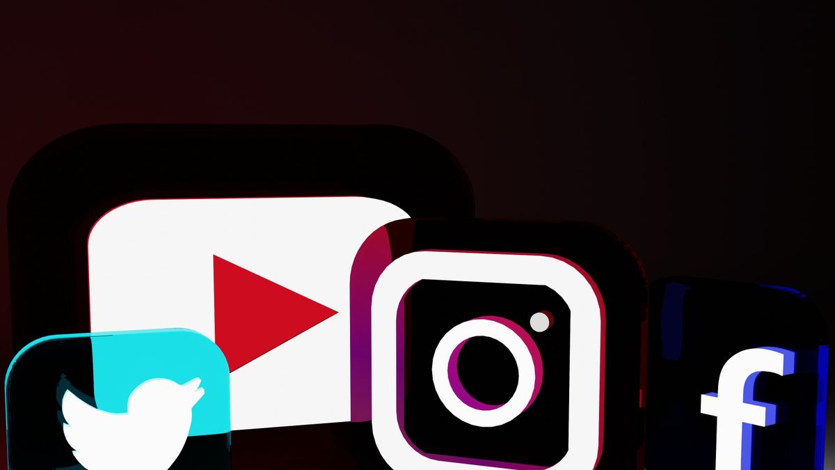 how to find my social media link